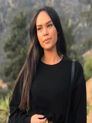 Lara Fernandes